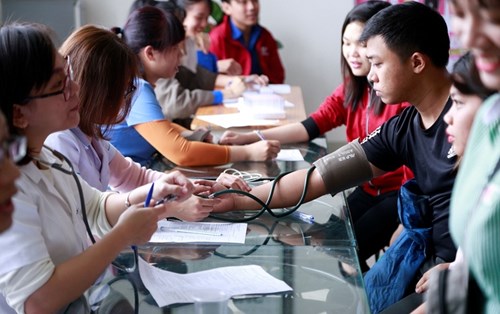 Sinh viên Đại học Đông Á: Giọt máu vì cộng đồng