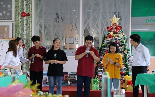 Gala bạn đọc và  thư viện 2019 - ĐH Đông Á