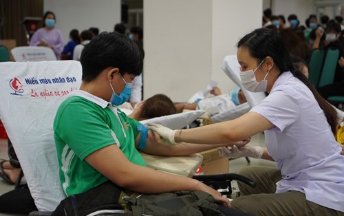 Ngày Hội hiến máu tình nguyện tại ĐH Đông Á
