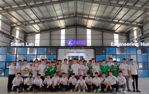 SV Khoa Điện và Tự động hóa - ĐH Đông Á tham quan doanh nghiệp đầu năm học 2023