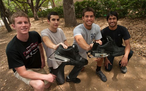 Sinh viên Mỹ chế tạo thành công giày phát điện năng